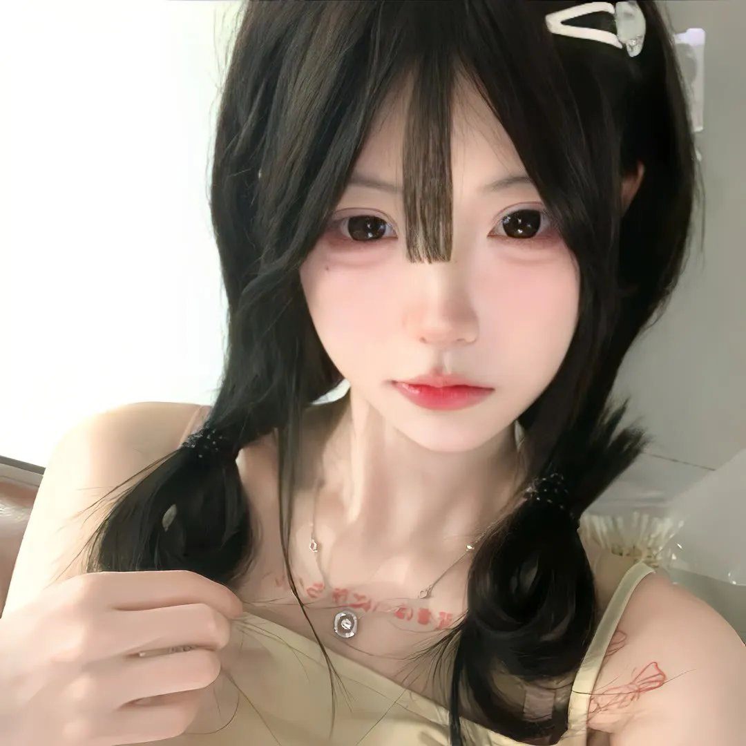 别惹她,她有八个哥哥